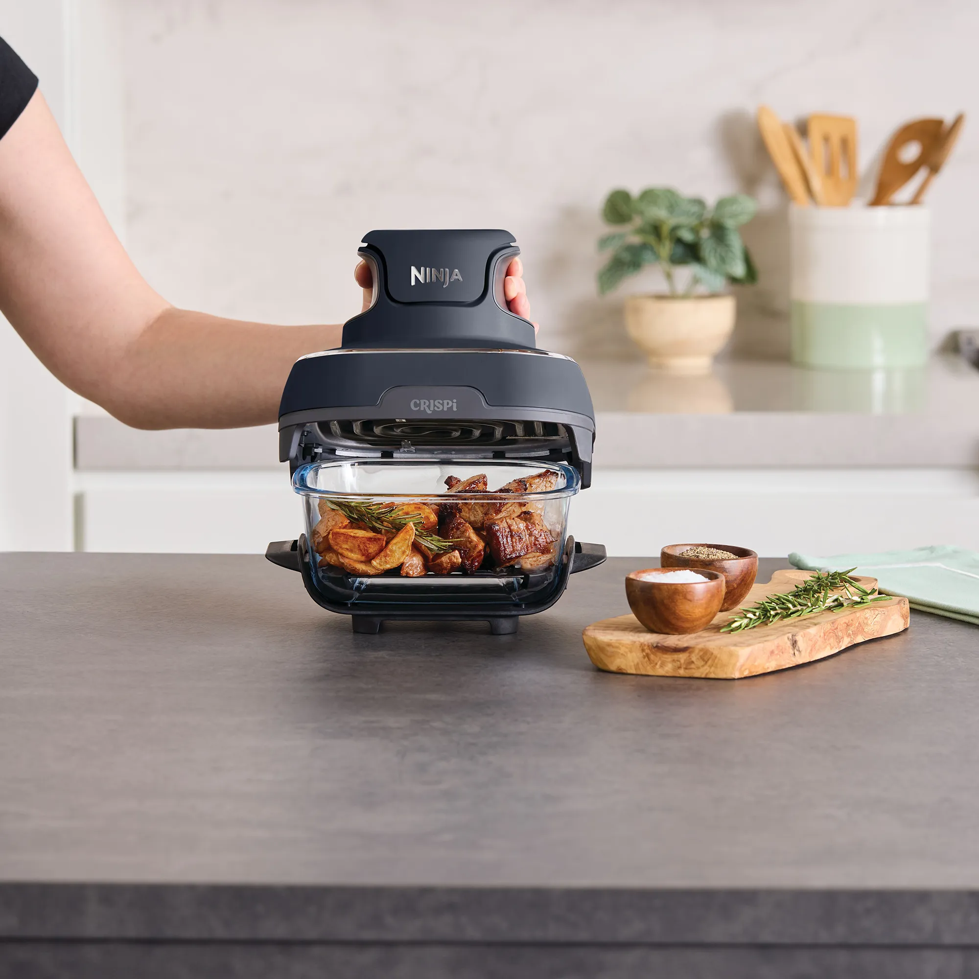 Ninja Crispi 4-in-1 Portable Glass Air Fryer - Image 6