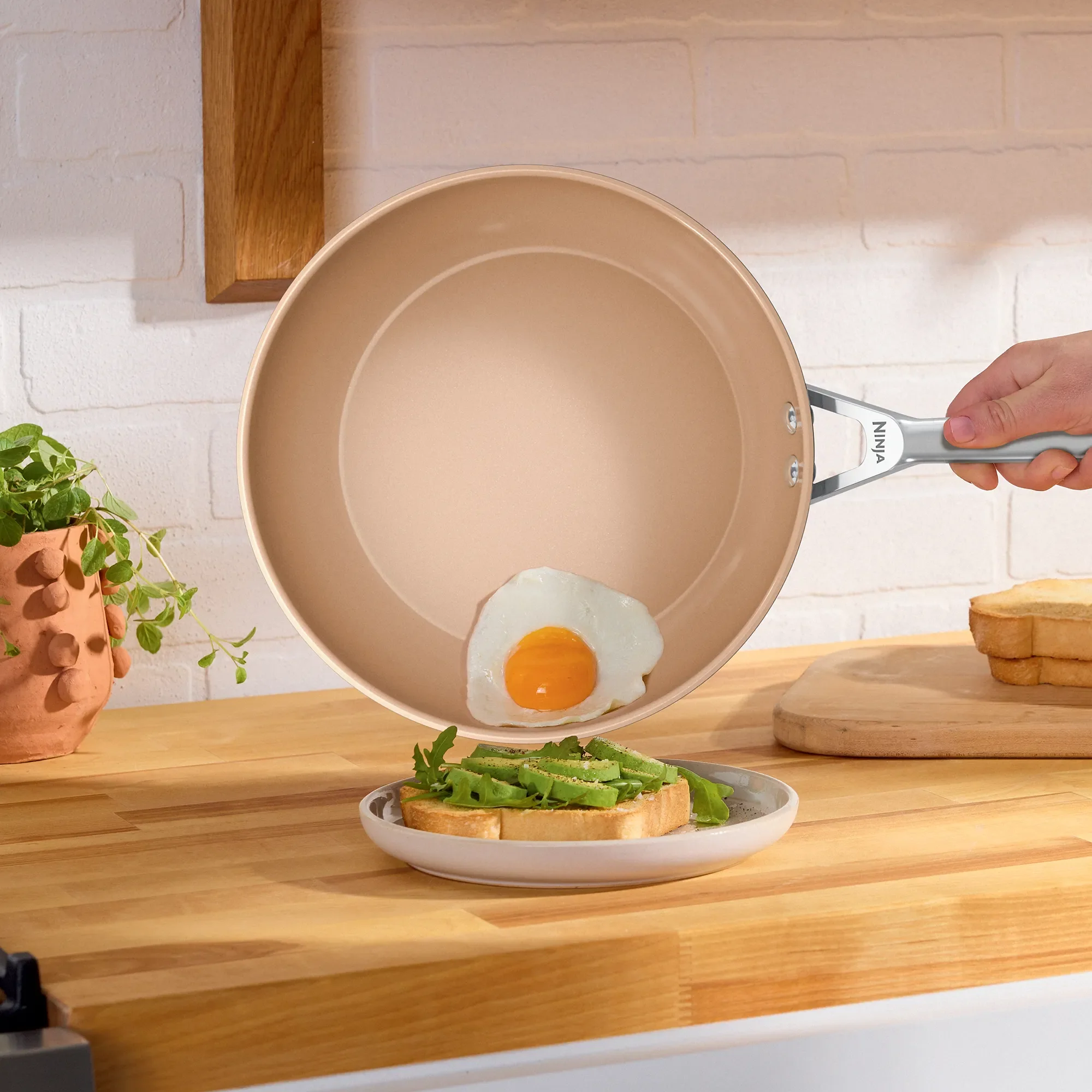 Ninja Extended Life Ceramic 30cm Fry Pan - Image 4