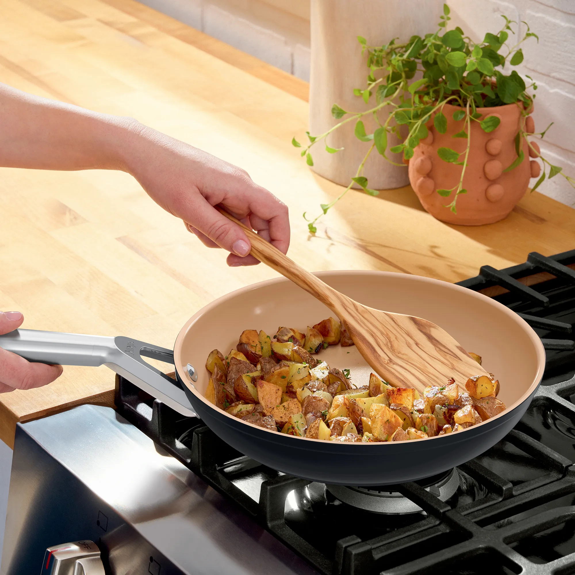 Ninja Extended Life Premium Ceramic 6 Piece Cookware Set - Image 3