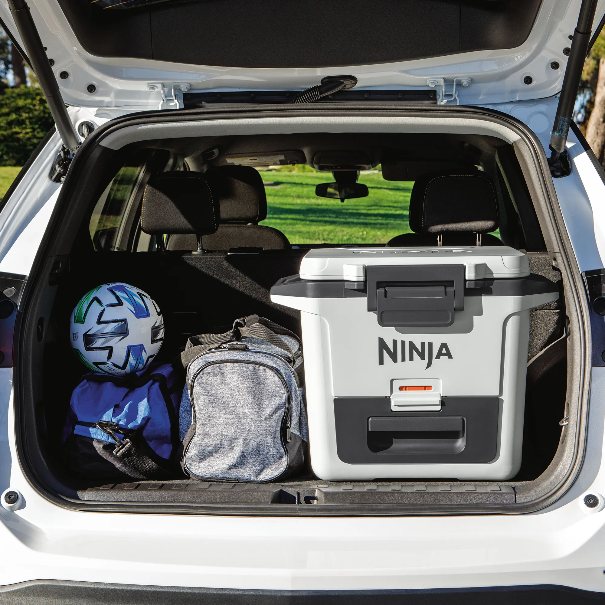 Ninja FrostVault 28L Hard Cooler with Dry Zone - Image 31
