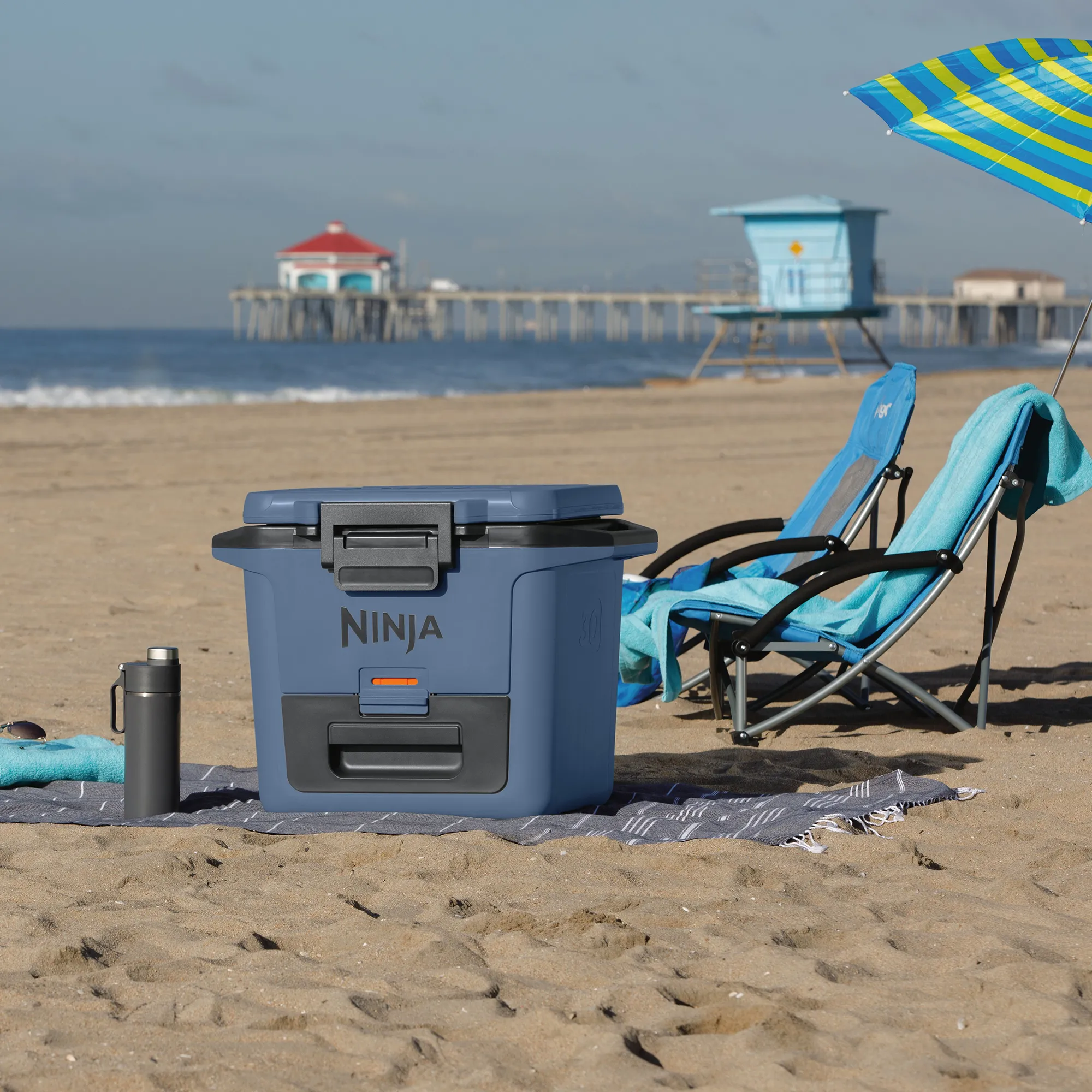 Ninja FrostVault 28L Hard Cooler with Dry Zone - Image 7