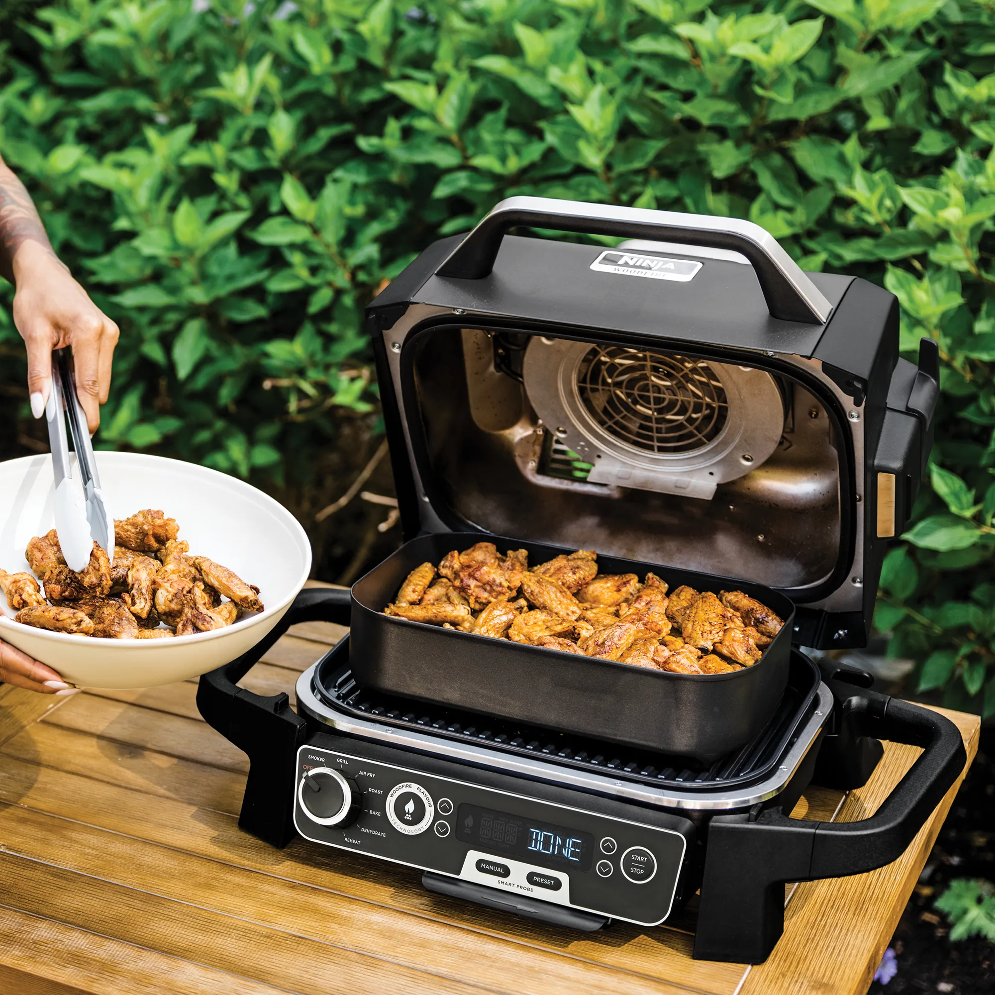 Ninja Woodfire Electric BBQ Grill & Smoker - Image 4